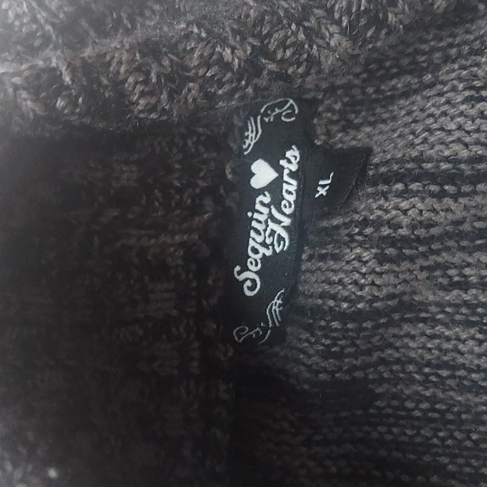 Sweater - Picture 2 of 3